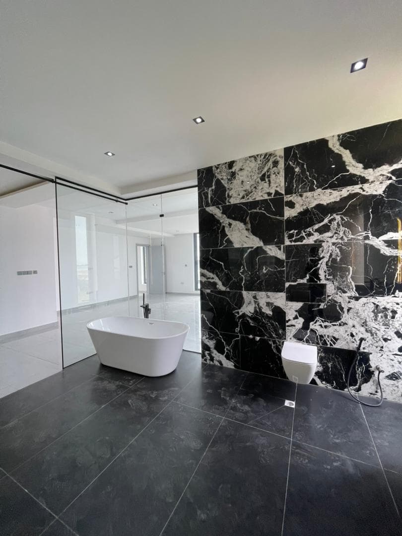 Architectural Masterpiece: 5-Bedroom Semi-Detached Duplex with Private Cinema & Pool — photo 3